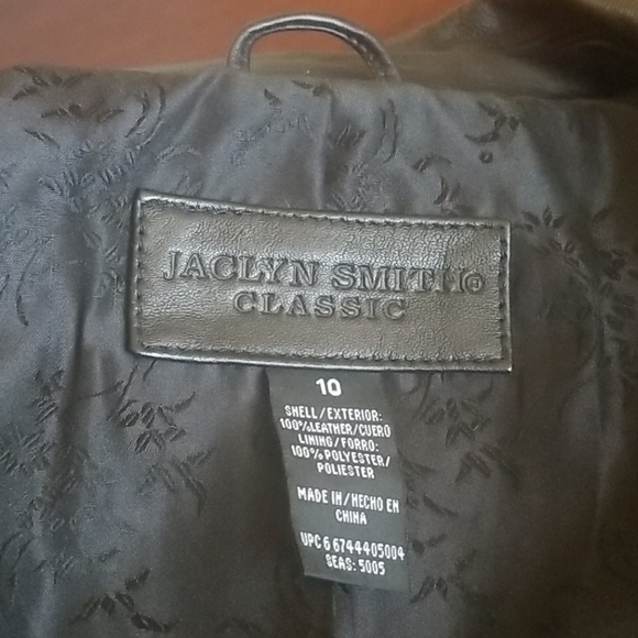 Black leather women's blazer - Picture 7 of 11